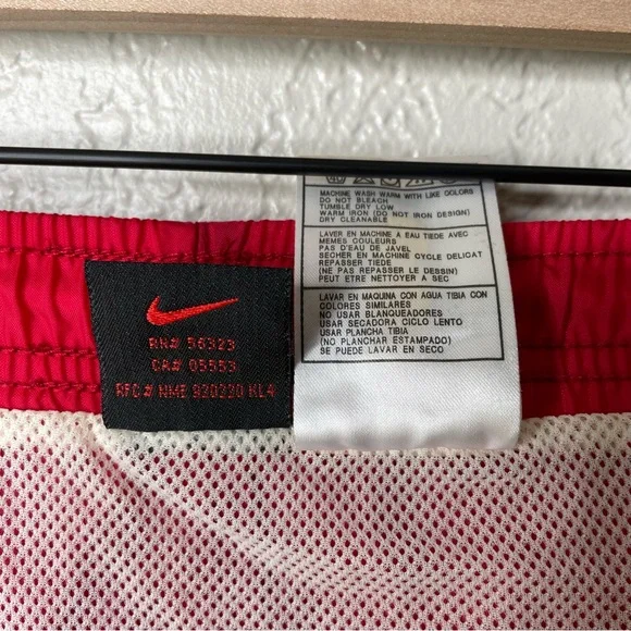 Nike Vintage 90s Red Swim Trunks Shorts XL Swoosh Logo Mesh Lined - Picture 7 of 10